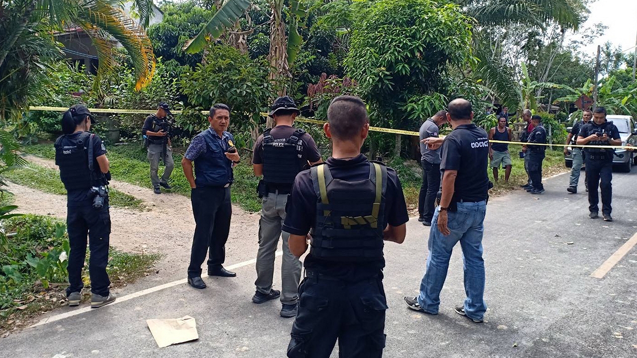 บุกยิงหัว “แม่ค้า” สลดคาร้านชำปัตตานี คนร้ายทำทีขอซื้อเบียร์