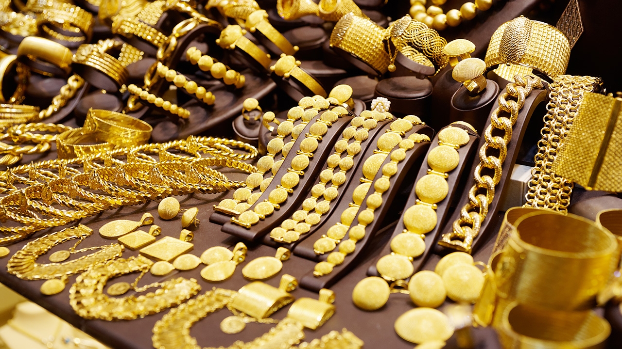 รีบตัดสินใจ ราคาทองวันนี้ ร่วง 100 บาท รูปพรรณขายออกบาทละ 23,400