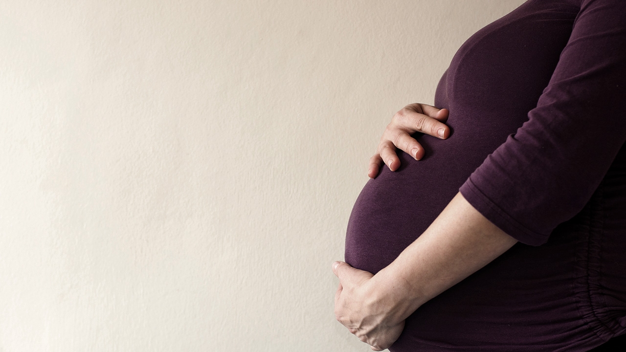 สลด สาว 19 ตกเลือดดับคาห้องน้ำ คาดใช้ยาขับ ก่อนสิ้นใจพาลูกไปล้างตัว