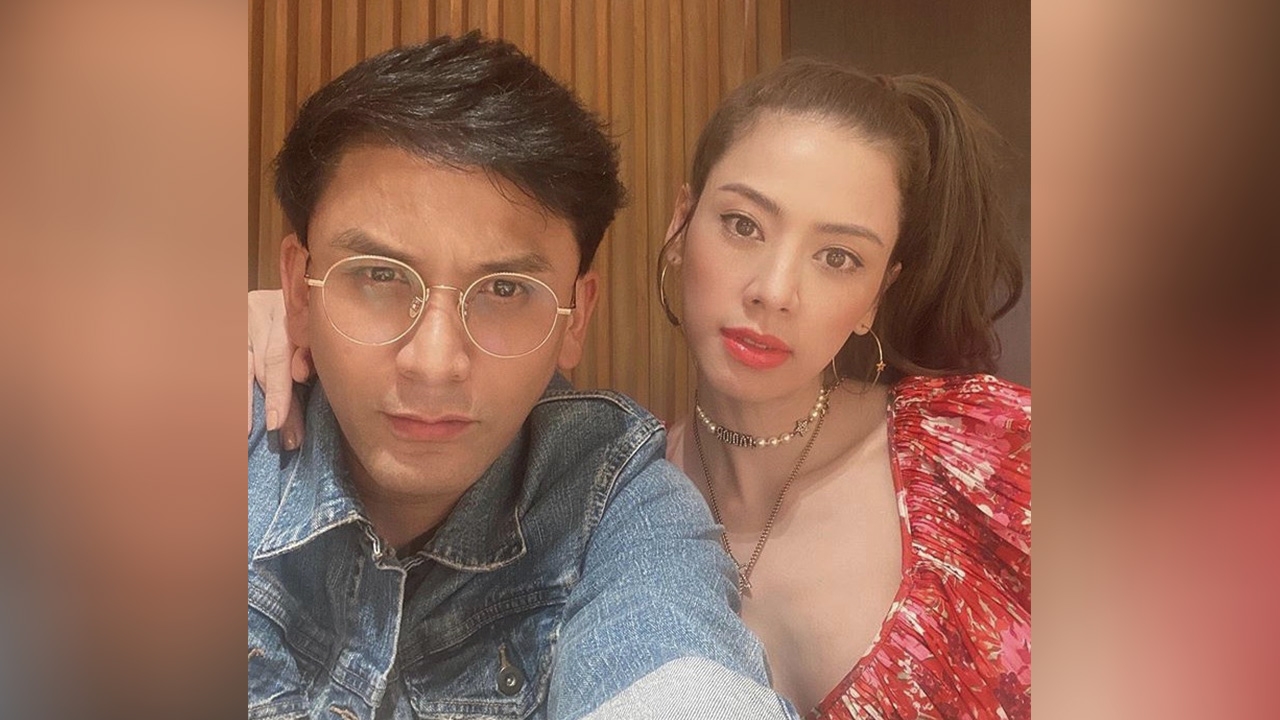 ป๋อ ณัฐวุฒิ เซอร์ไพรส์ไม่ทันตั้งตัว เอ๋ พรทิพย์ เปลี่ยนเสื้อผ้าแทบไม่ทัน