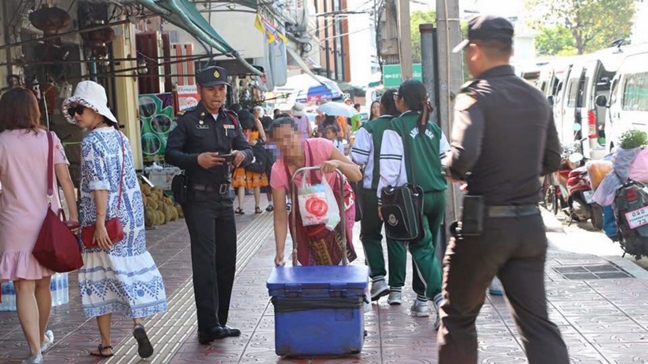 กทม.ออกกติกาใหม่จัดระเบียบแผงลอยทางเท้า ต้องประชาชนเห็นชอบ-ทบทวนทุก 1 ปี