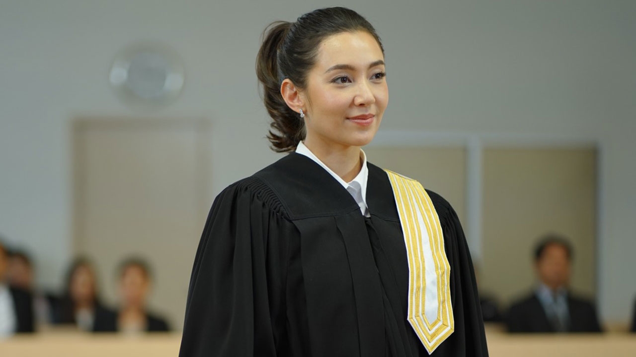 เปิดลุคแรก ทนายสาวเบลล่า ในละคร "ให้รักพิพากษา Dare To Love"