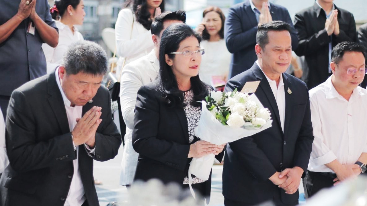 เจ๊หน่อย ร่วมงานทำบุญ เปิดศูนย์การค้าเทอร์มินอล 21 โคราช ขอถอดบทเรียน