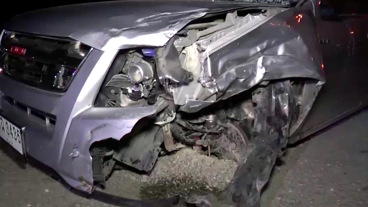 กระบะชน จยย.สาวลาวดับ ซิ่งหนีล้อหลุดไกล 3 กม.อ้างตกใจ เผ่นตั้งหลัก 