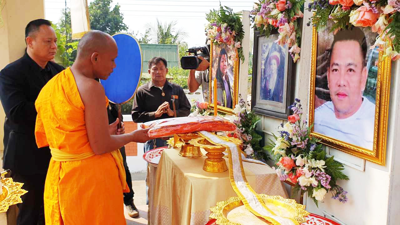 เผาวันนี้ ครอบครัว "เฮียตี๋ 5 ศพ" พ่อย้ำ พร้อมใช้หนี้แทนลูก 