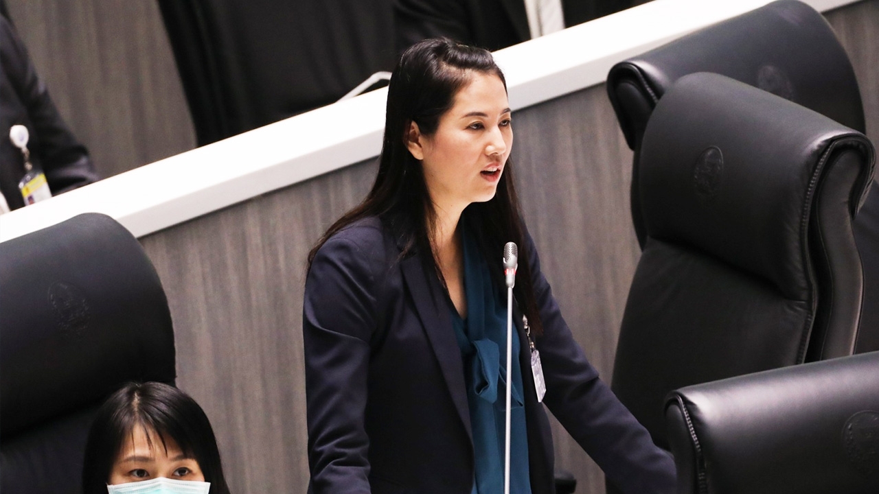 ปารีณา เรียก "คุณชวน" กลางสภา หลังไม่ห้าม "ยุทธพงศ์" เรียก "คุณประยุทธ์" 