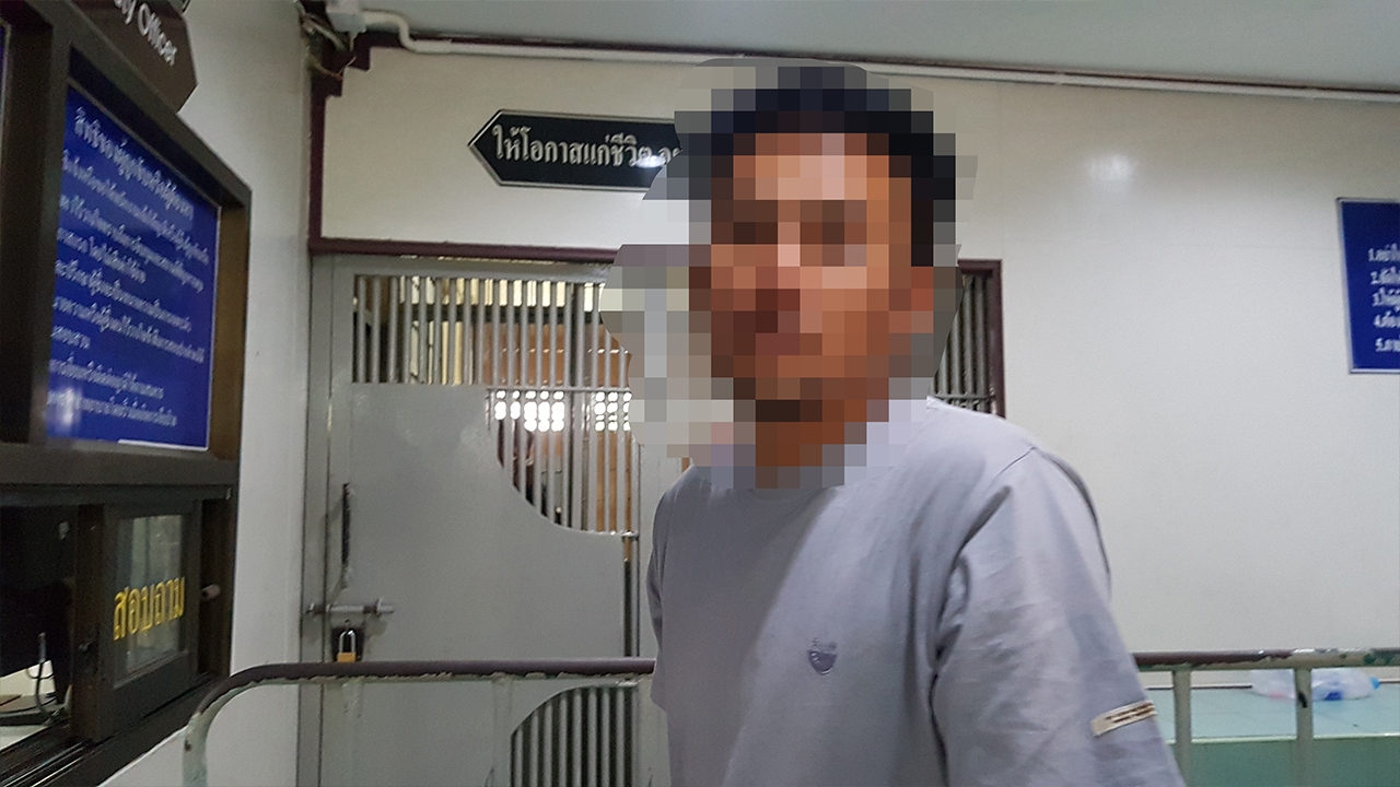 ตร.นครปฐมจับ 1 ใน 2 มือยิง เอ็ม 16 ถล่มร้านซ่อม จยย.ฉุดสาวขึ้นรถหนี