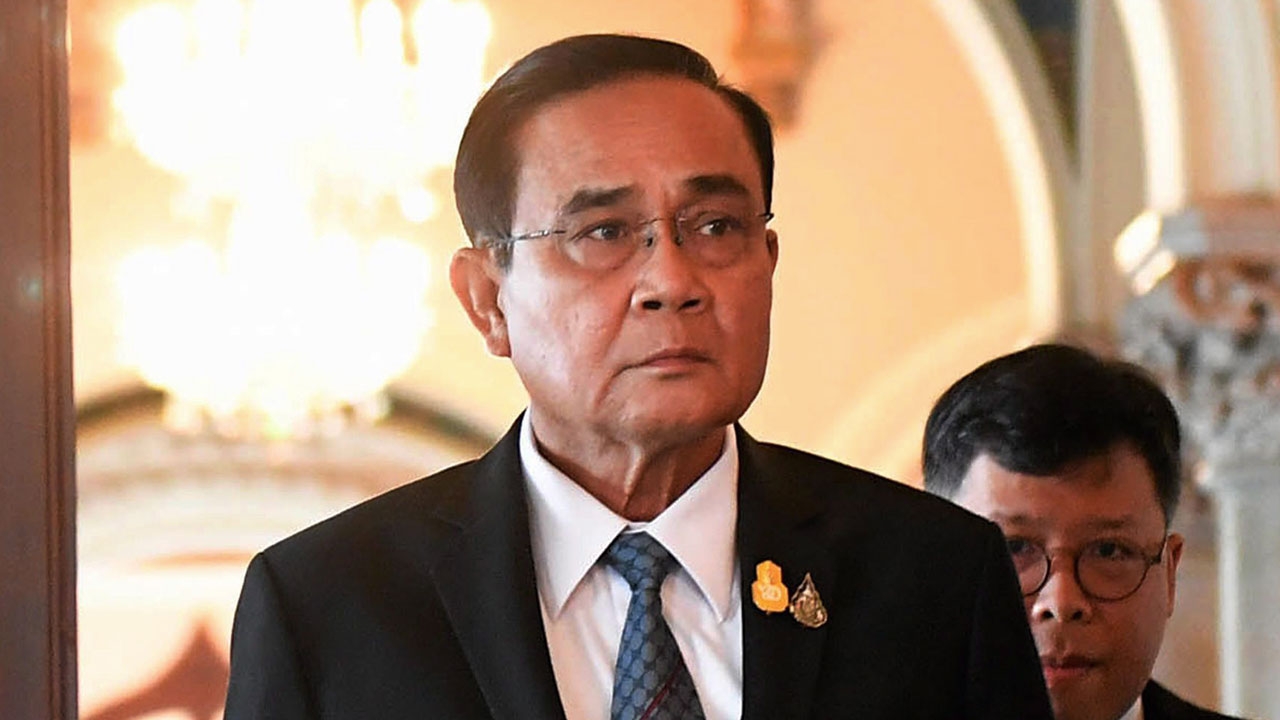 วิเคราะห์การเมือง : ชิ่งลูกมั่วฟอร์มโบราณ