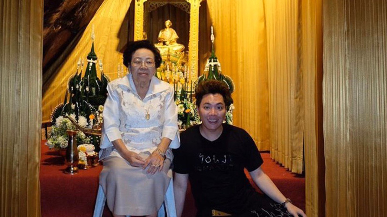 มดดำ คชาภา น้ำตาไหล เมื่อเปิดดูถุงแดงเล็กๆ ที่ย่าให้ไว้ก่อนเสียชีวิต