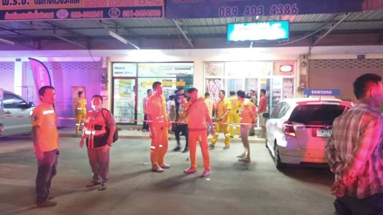 เกิดเหตุยิงกันในร้านขายผ้าม่านอำเภอศรีราชา เสียชีวิต 2 ราย