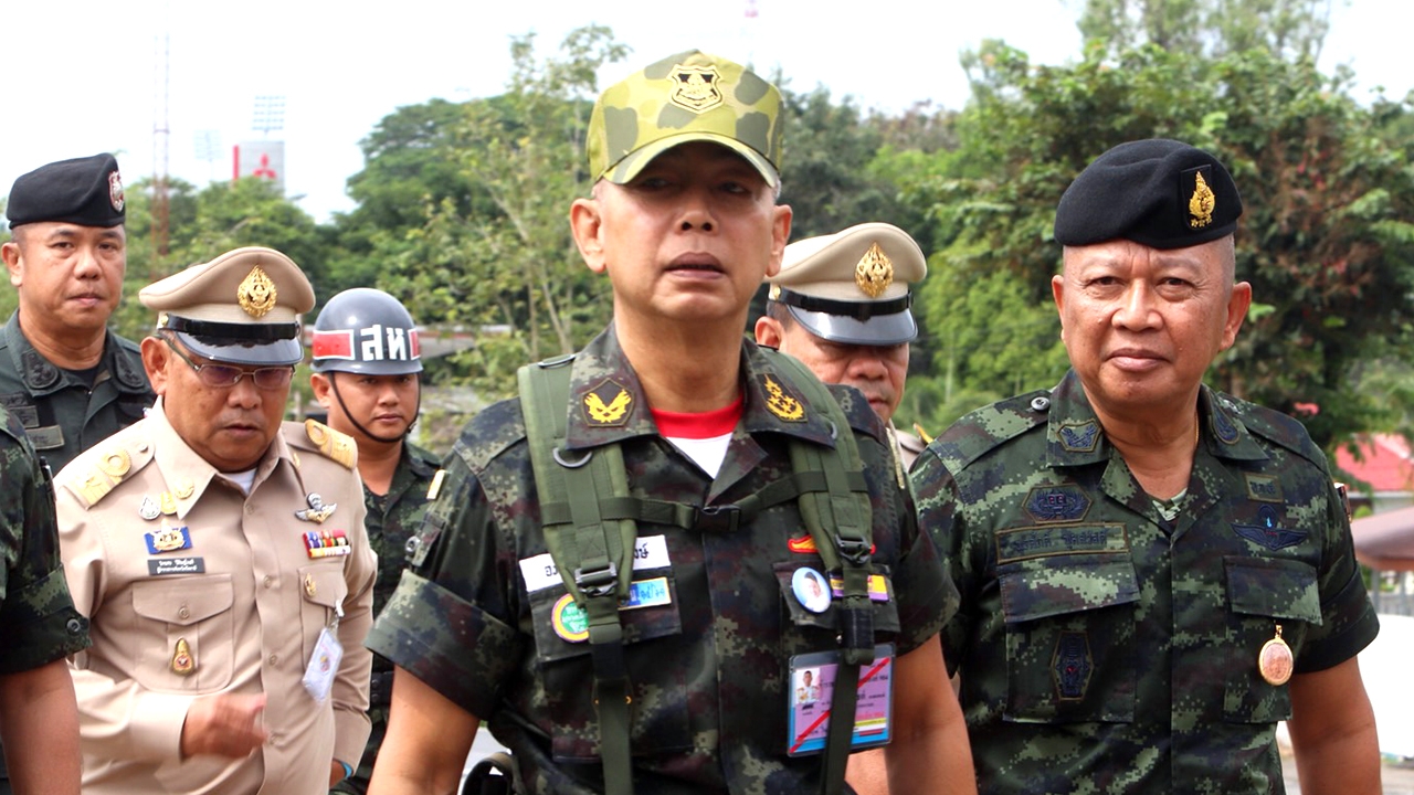 ผบ.ทบ.ให้กำลังใจ จนท.ในพื้นที่ใต้ แม้เกิดเหตุสะเทือนขวัญ แต่ไม่ท้อถอย