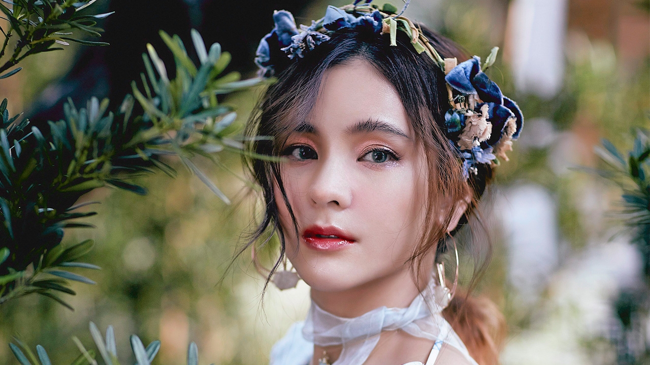 ออม-สุชาร์ สลัดลุคแบ๊ว ขอเซ็กซี่เบาๆ