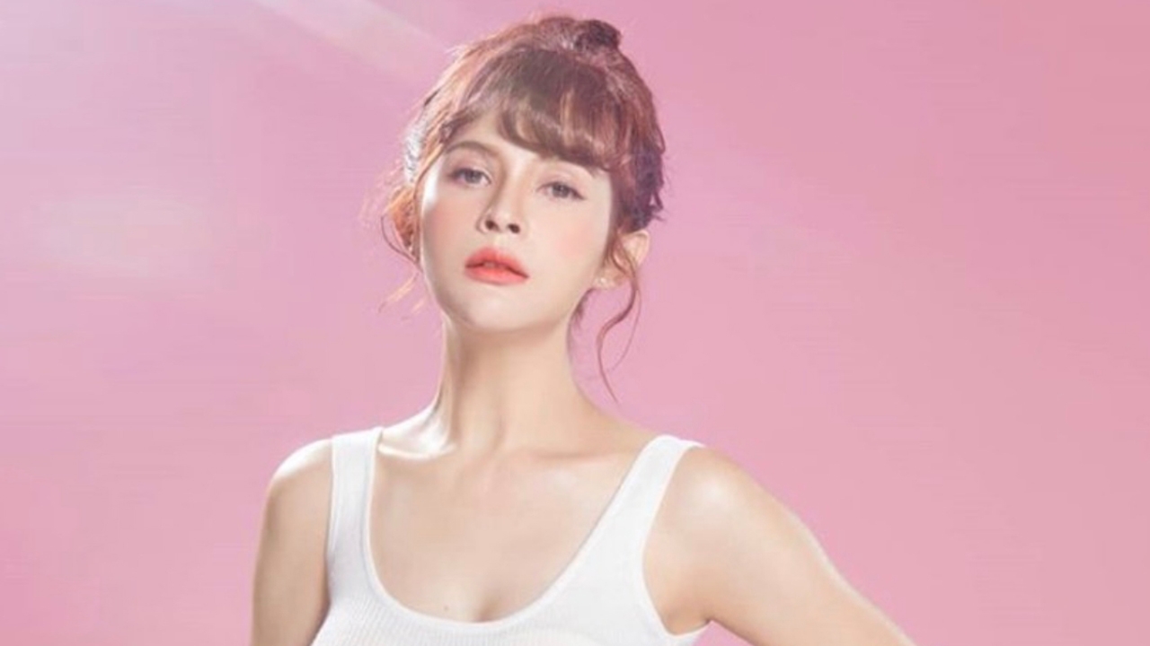 แอนนี่ บรู๊ค เล่าชีวิต จากเด็กต่างจังหวัดเข้ากรุงเทพฯ หางานทำ สู้ลำพังมา 20 ปี