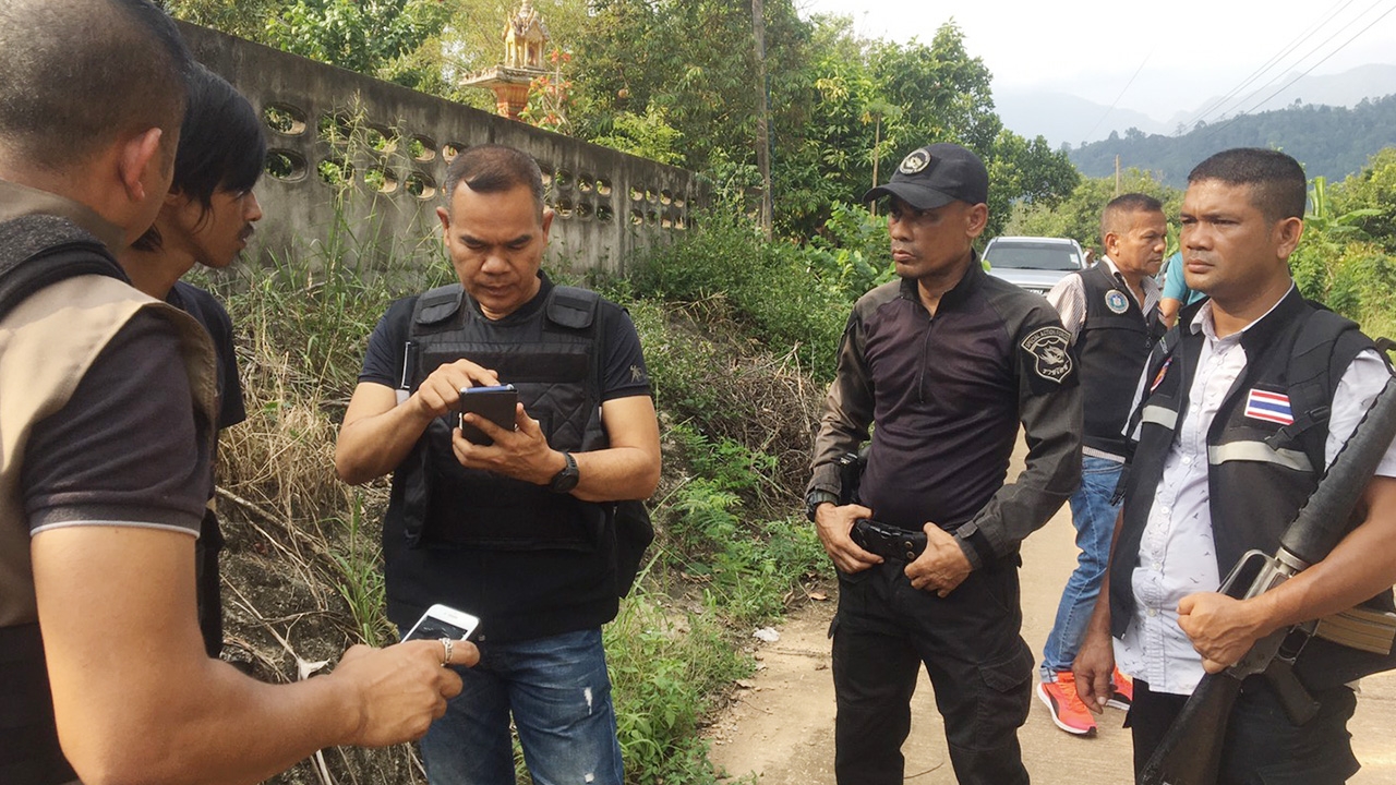 ล่า "เมย์ ปากพูน" แก๊งถล่มบ้าน ด.ญ.14 ดับ กลบดานขนำ หนีหัวซุกขึ้นเขา