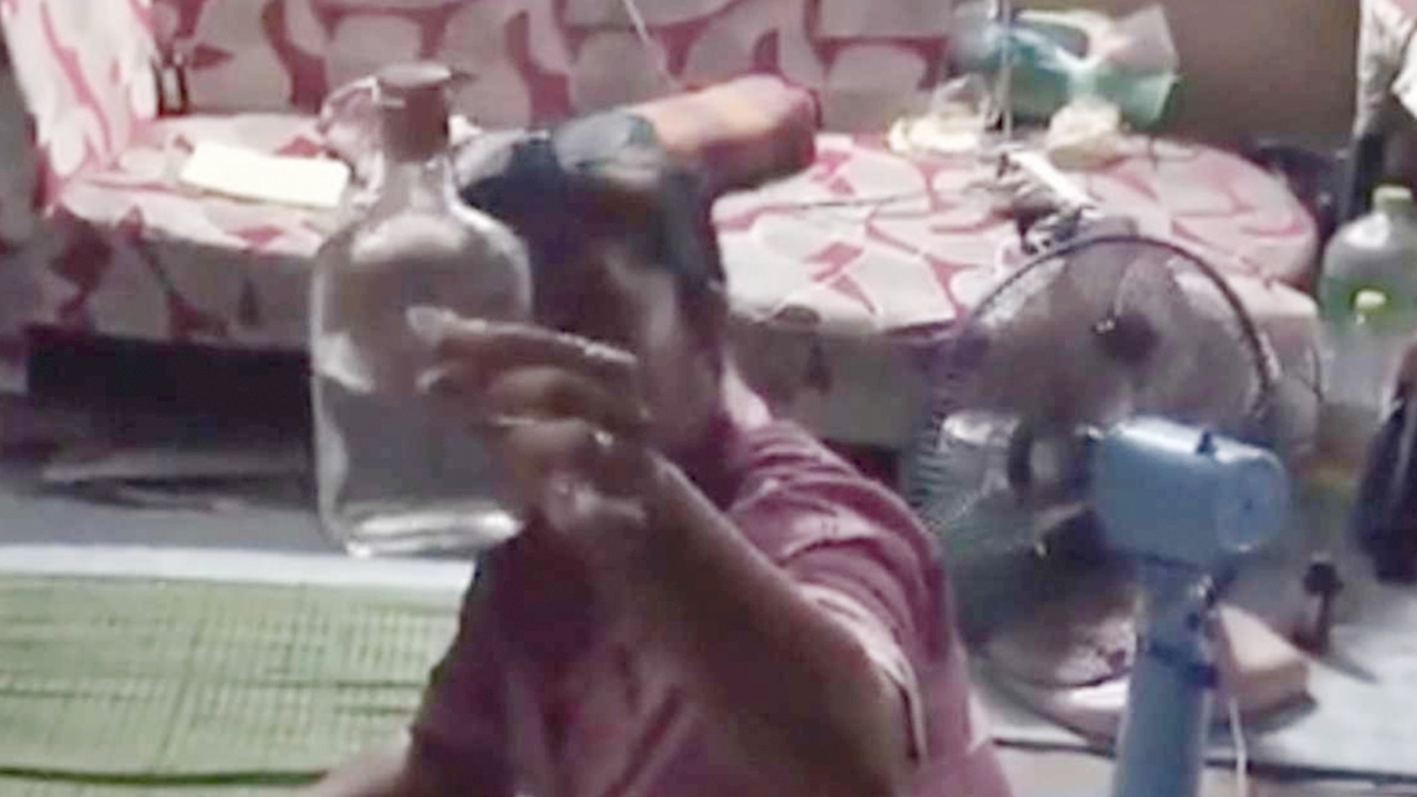 ศาลอนุมัติหมายจับ “ลุงนัท” มือปรุงยาดองคางคก สังเวย 4 ศพ