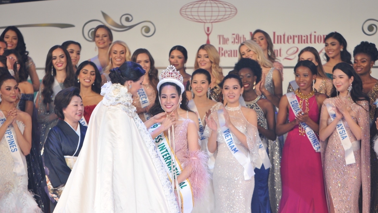 ได้ที่ 1 บิ๊นท์ สร้างประวัติศาสตร์นางงามไทย ชนะในรอบ 59 ปี 