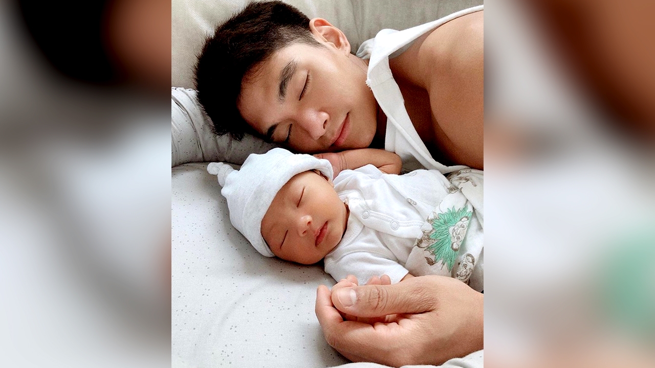 เทียบชัดๆ น้องโนล่า กับพ่อมิกกี้ เหมือนกันอย่างกับแฝด