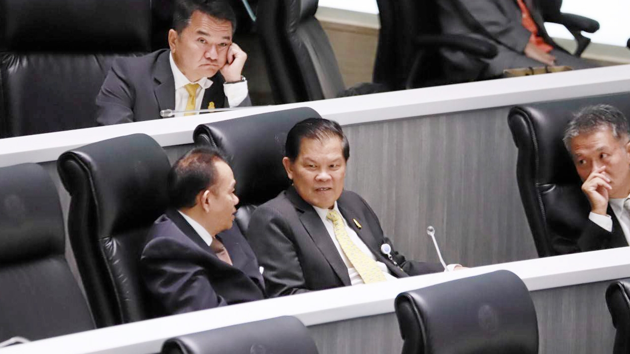 โหวตฉลุยไม่เห็นชอบ กมธ.เช็กบิล คสช. มีคนโหวตสวนมติ "ไวพจน์" โผล่สภา