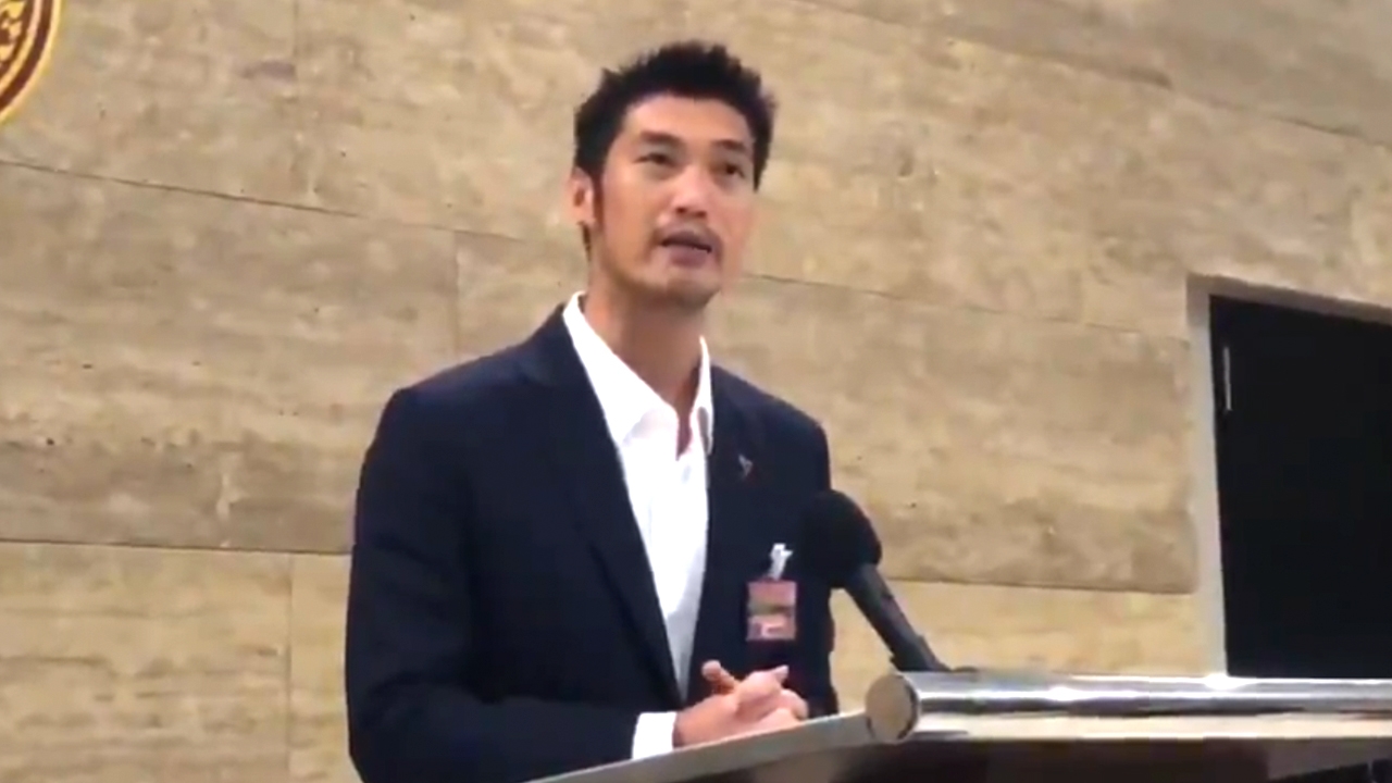 "ธนาธร" ตัดสินใจลาออก กมธ.งบฯ 63 แล้ว ลั่น จะไปสู้ข้างนอกร่วมกับปชช.(คลิป)