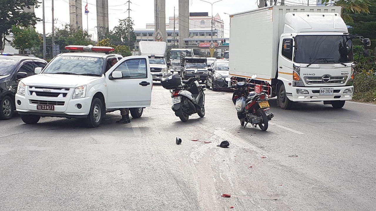 ลุงขี่ จยย.ส่งหลานถูกรถขยะชน ก่อนทับร่างขาด 2 ท่อนดับคาที่