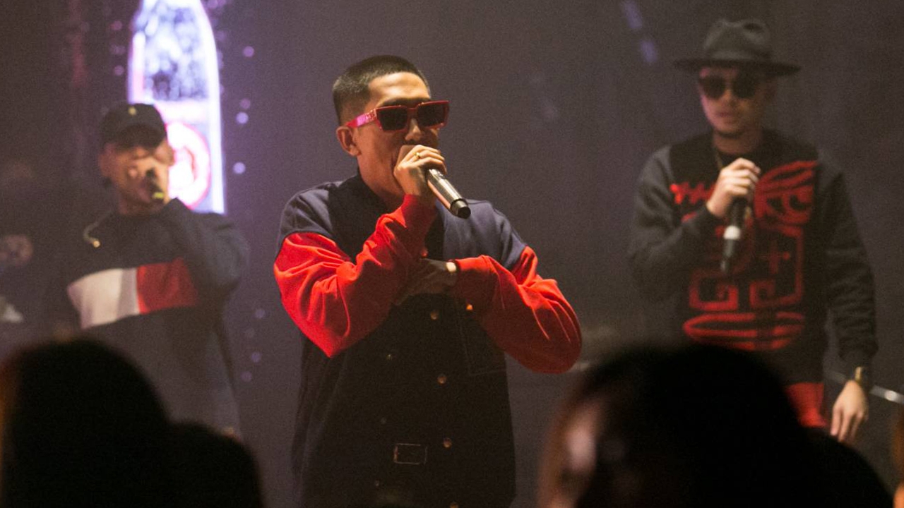 กรี๊ดผับแตก โต้ง Twopee พกความซ่าปะทะ ขันเงิน-เดย์ Thaitanium