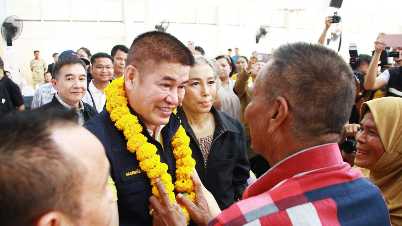 “ธรรมนัส” กร้าว ยึดคืนที่ ส.ป.ก.นายทุน ลั่นเป็นลูกชาวนา ทำไม่ได้ ลาออก