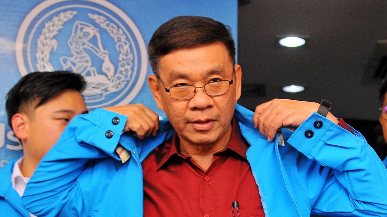 "สมชัย" สอนมวย ปชป. ไม่เสนอ"มาร์ค"เป็น กมธ.แก้ รธน.สะท้อนอำนาจต่อรอง