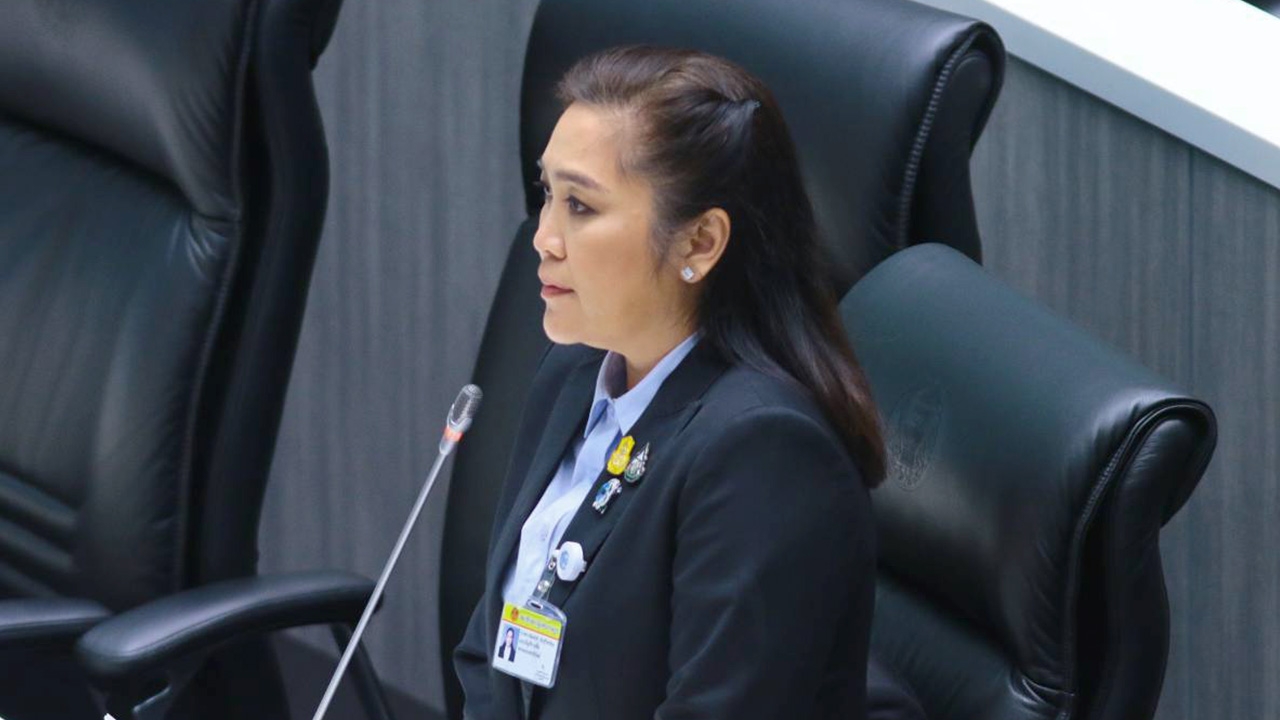 ส.ส.ป้ายแดง "พิมพ์รพี" ปชป.ห่วง ข่าวนำเข้าน้ำมันปาล์ม ฉุดราคาดิ่งเหว 