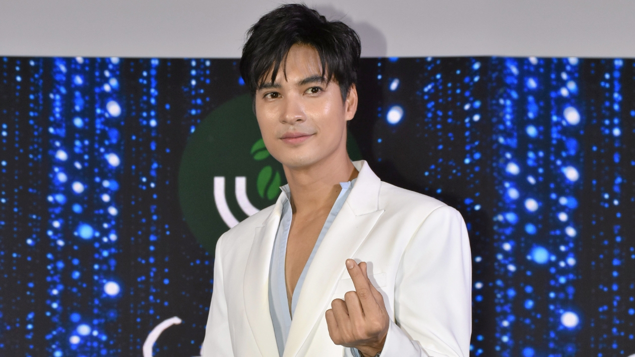 ขอให้ทำอะไรก็รุ่งเรือง ไมค์ หล่อแรงข้ามปี