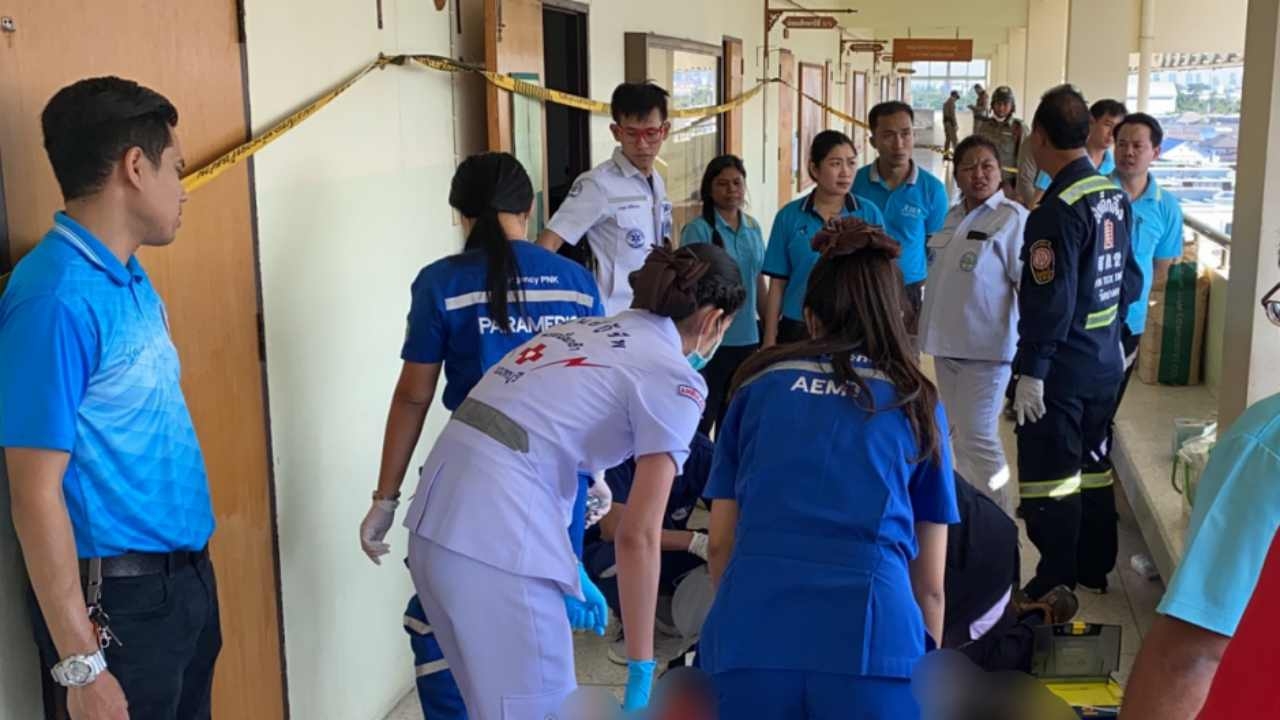 สลด ม.1ที่นนทบุรี สวมหน้ากาก ขโมยปืนพ่อ ยิงเพื่อนร่วมห้องดับ 