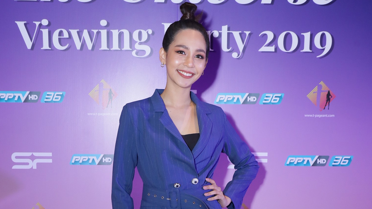 4 ลุคสวยสุดสะพรึงของ บิ๊นท์ 