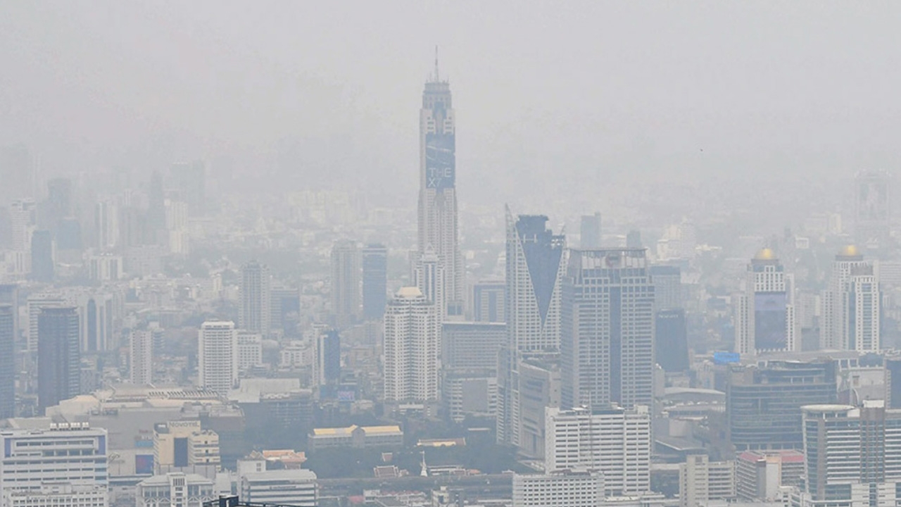 มาพร้อมความหนาว เตือนคนกรุงระวัง "ฝุ่นควัน" เช้านี้พุ่งสูง 183