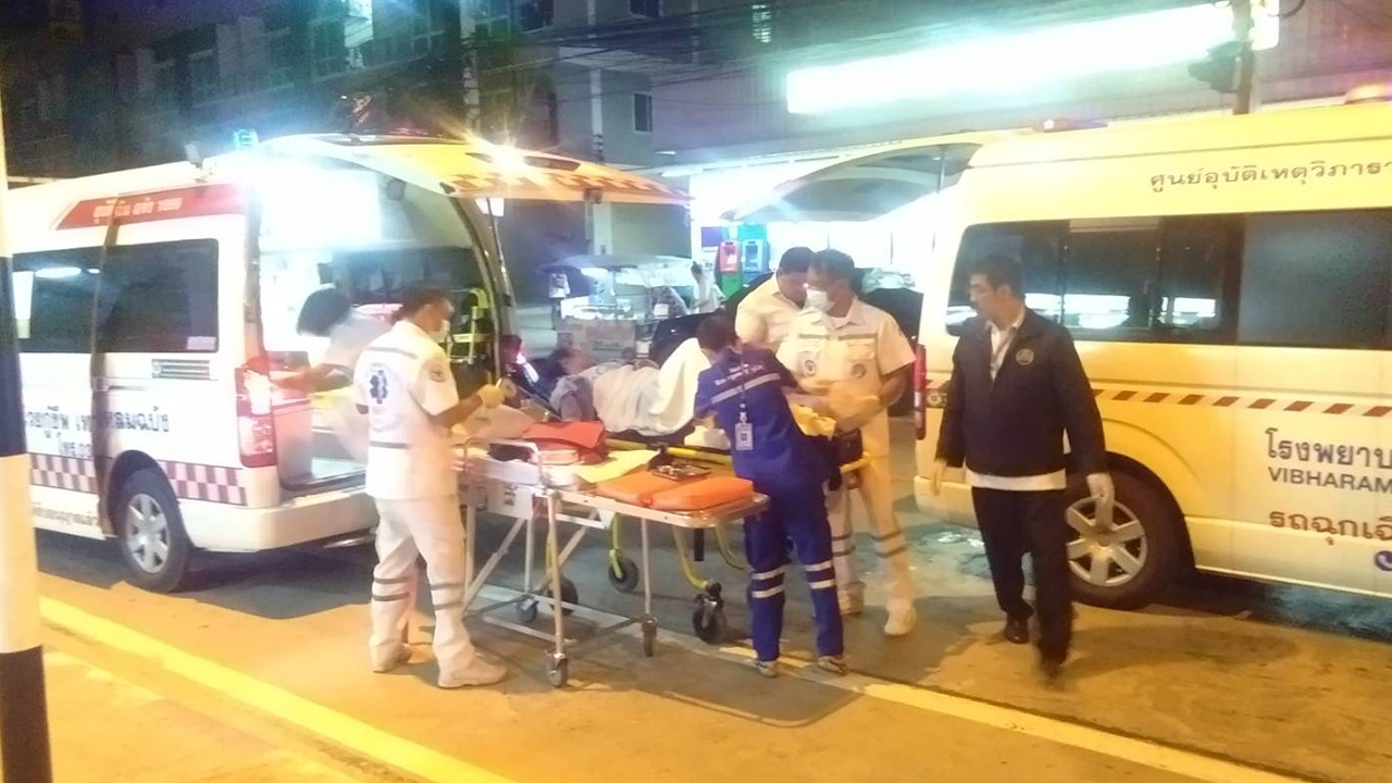 กู้ภัยนำสาวปวดท้องแก่ แต่กลับคลอดบนรถ คอหวยส่องทะเบียนแอบหวังรวย