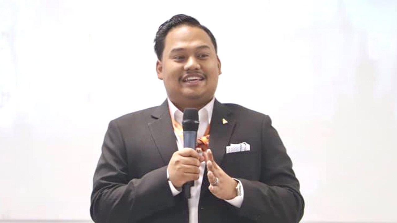 รองโฆษกอนาคตใหม่ อวยพร 4 ส.ส. พร้อมขอโทษประชาชนถูกเหยียบย่ำหัวใจ