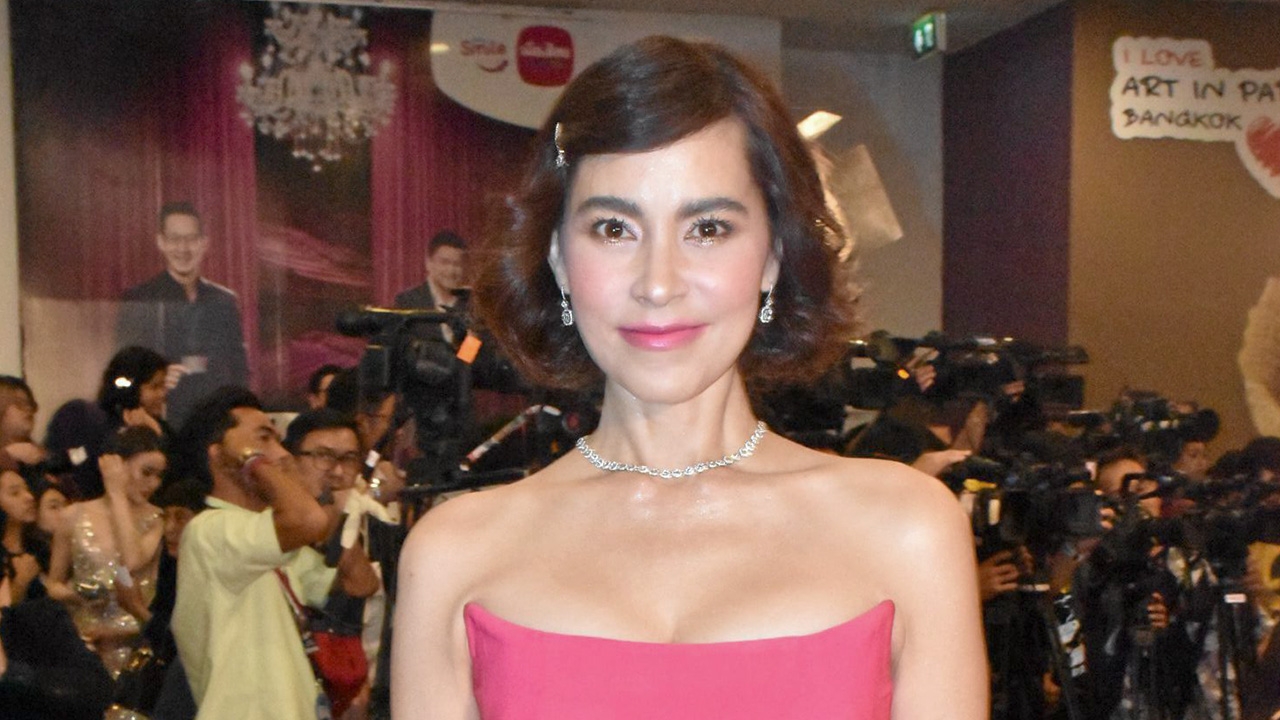 สุดทน! มาช่า โพสต์คลิปเจอผู้หญิงบุกถึงหน้าบ้านหลายครั้งจนรู้สึกระแวง