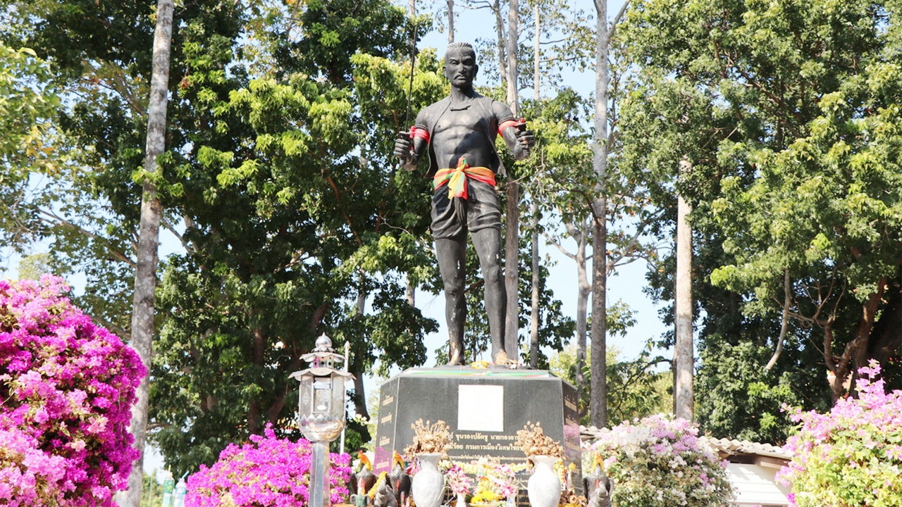 พบ ทหารโบราณเดินอยู่ในวัดสี่ร้อยร้าง เชื่อเป็นดวงวิญญาณ "ขุนรองปลัดชู"