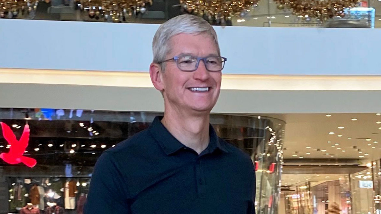 จับเข่าคุย "ทิม คุก" ซีอีโอ "แอปเปิล" ตอกย้ำจุดยืน "ทำสิ่งที่ดีที่สุดในโลกไม่ได้...จะไม่ทำ"