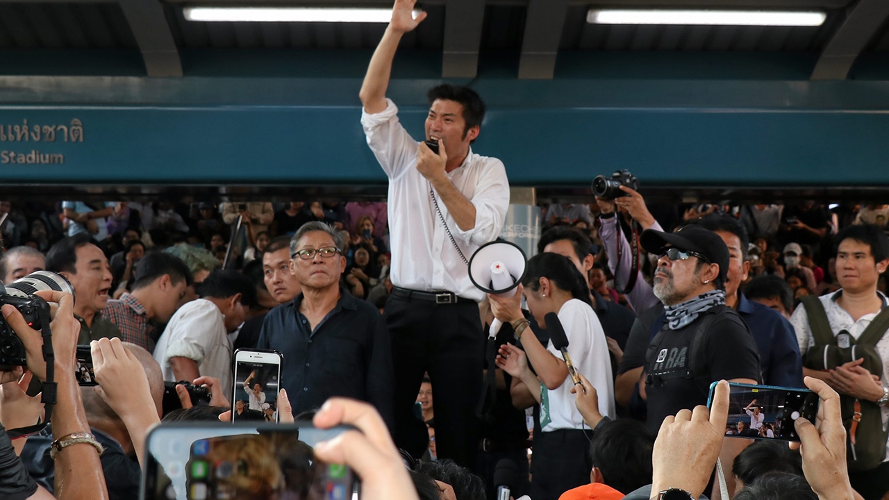 เตรียมเอาผิดแฟลชม็อบไล่เผด็จการ ไม่แจ้งการชุมนุม