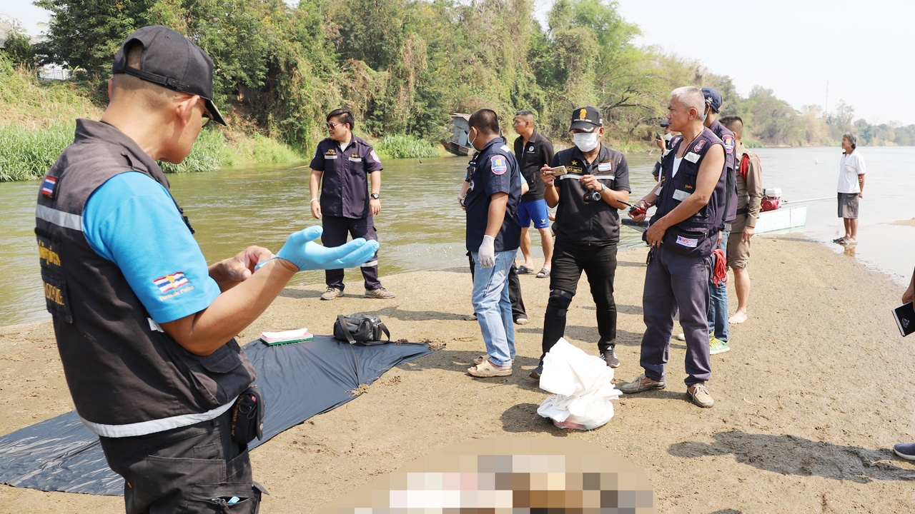 สยอง ฆ่ายัดกระเป๋าหนุ่มนิรนาม ทิ้งแม่น้ำปิง แขน-ขาถูกรัดเชือกแดง