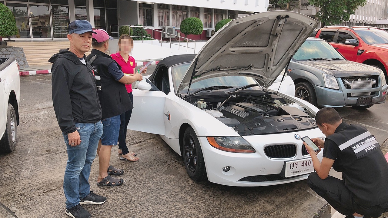 ตร.เมืองคอนสอบพบ BMW รุ่น Z4 ที่ยึดเป็นรถสวมทะเบียน จ่อดำเนินคดีเจ้าของ