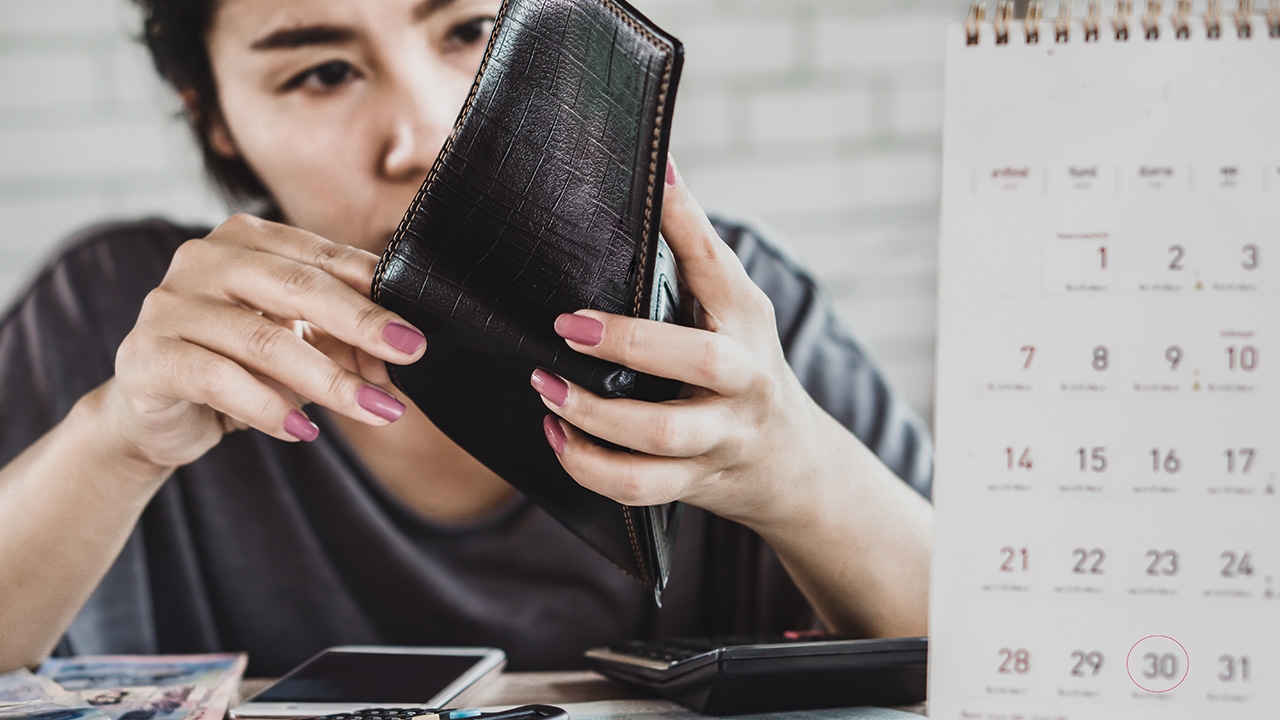 งานแต่งที่ใดเป็นได้แค่แขกรับเชิญ ชาวเน็ตถกเศรษฐกิจแบบนี้ใส่ซองเท่าไรดี