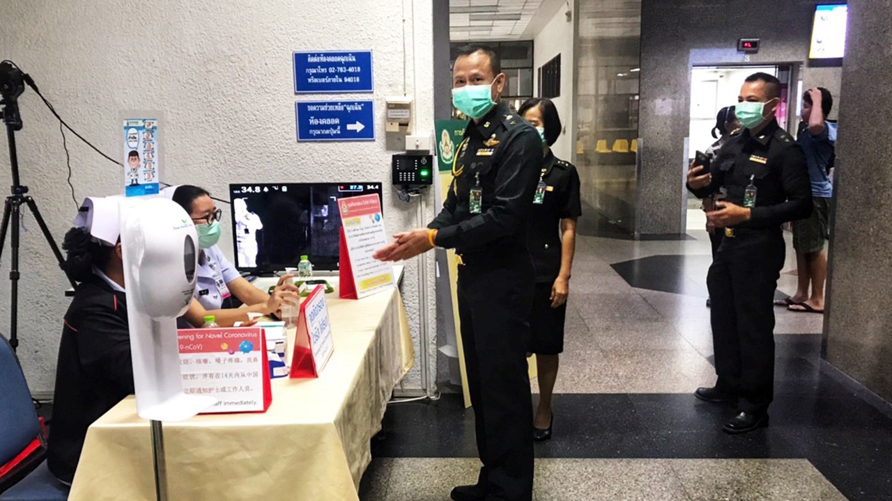 ทบ. หวั่น 'โควิด-19' แพร่หน่วยทหาร สั่งป้องกัน งดเดินทาง ปท.เสี่ยง