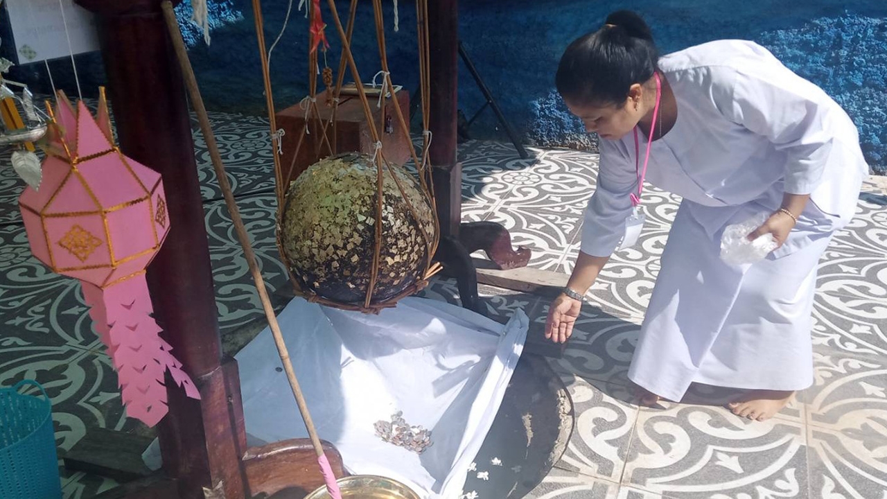 ฮือฮา น้ำผุดในหลุมฝังลูกนิมิต เชื่อบารมี "หลวงพ่อขาว" เกจิดังวัดคลองชี