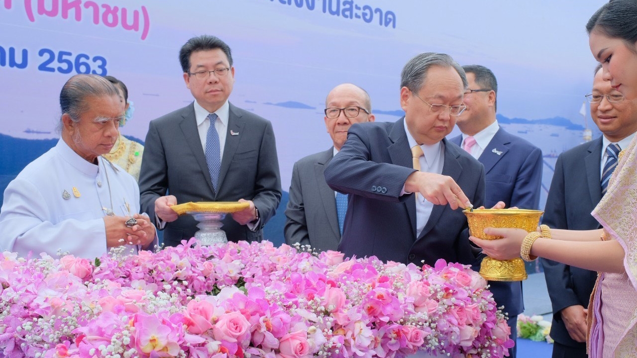 สนธิรัตน์ สนธิจิรวงศ์ วางศิลาฤกษ์ อาคารควบคุมกระบวนการผลิตหลักของไทยออยล์