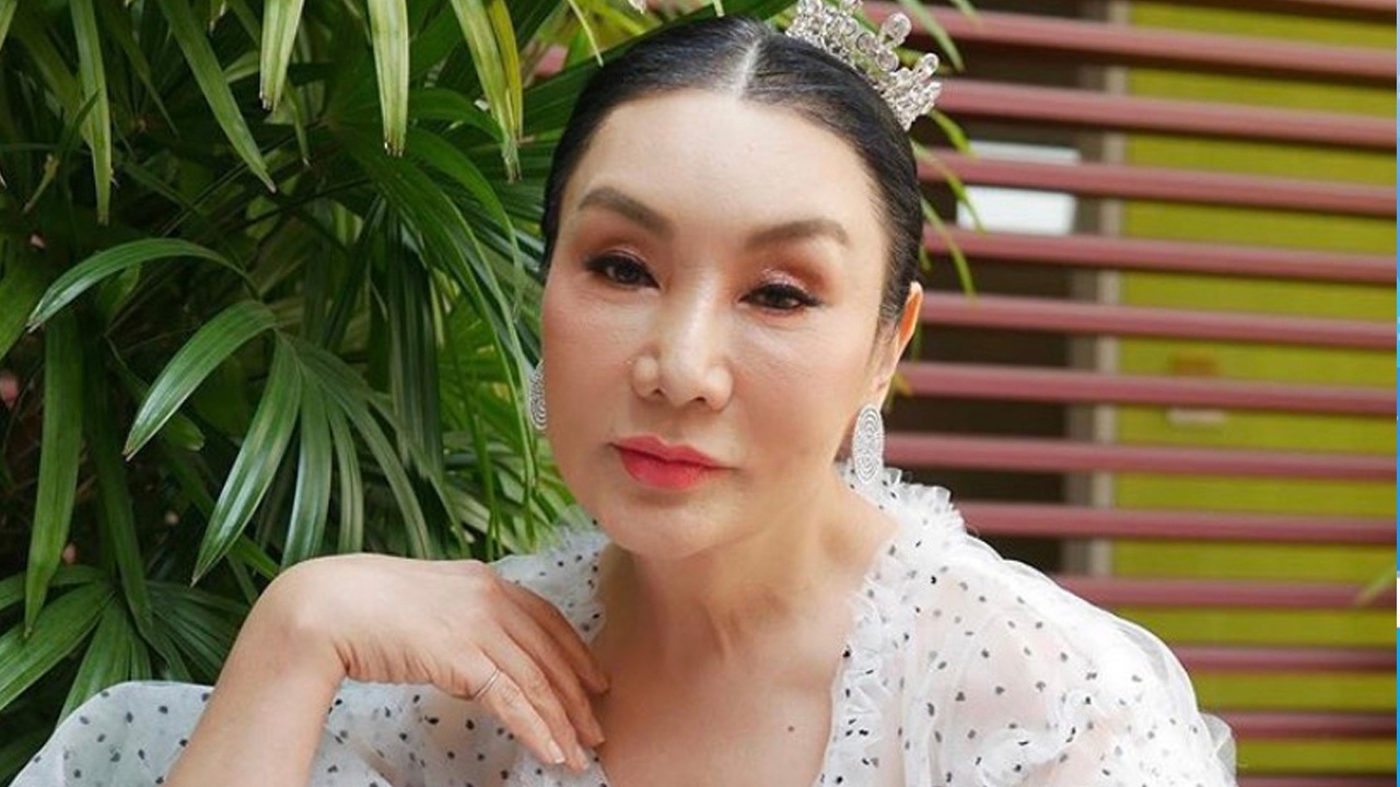โดนด่าโยงการเมือง เหตุ ม้า อรนภา บ่นพนักงานสายการบินจัดที่นั่งติดคนอื่น