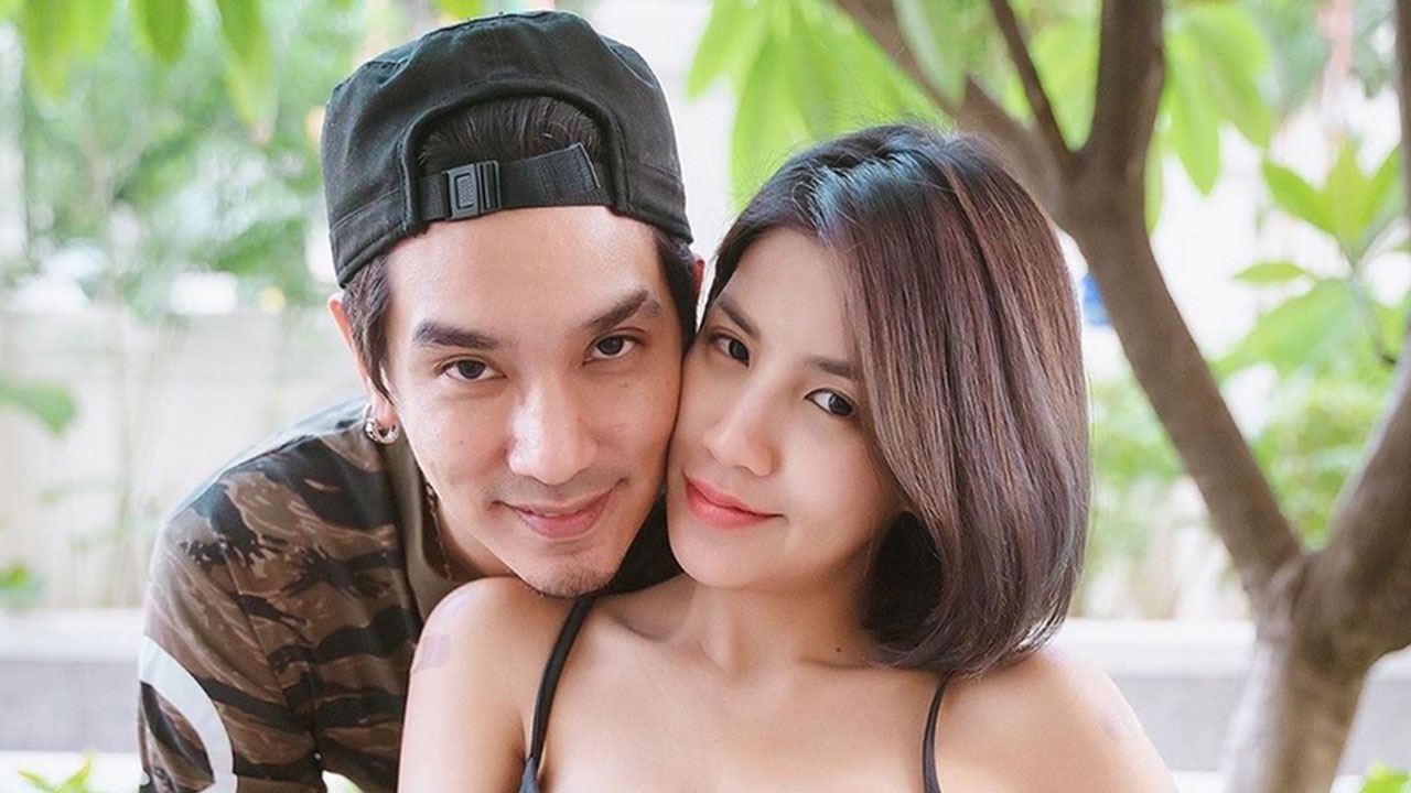 สี่แยกบันเทิง : ใบเตย อาร์สยาม ระบุชัดๆได้ “ลูกสาว” พร้อมทั้งนับวันรอคอย