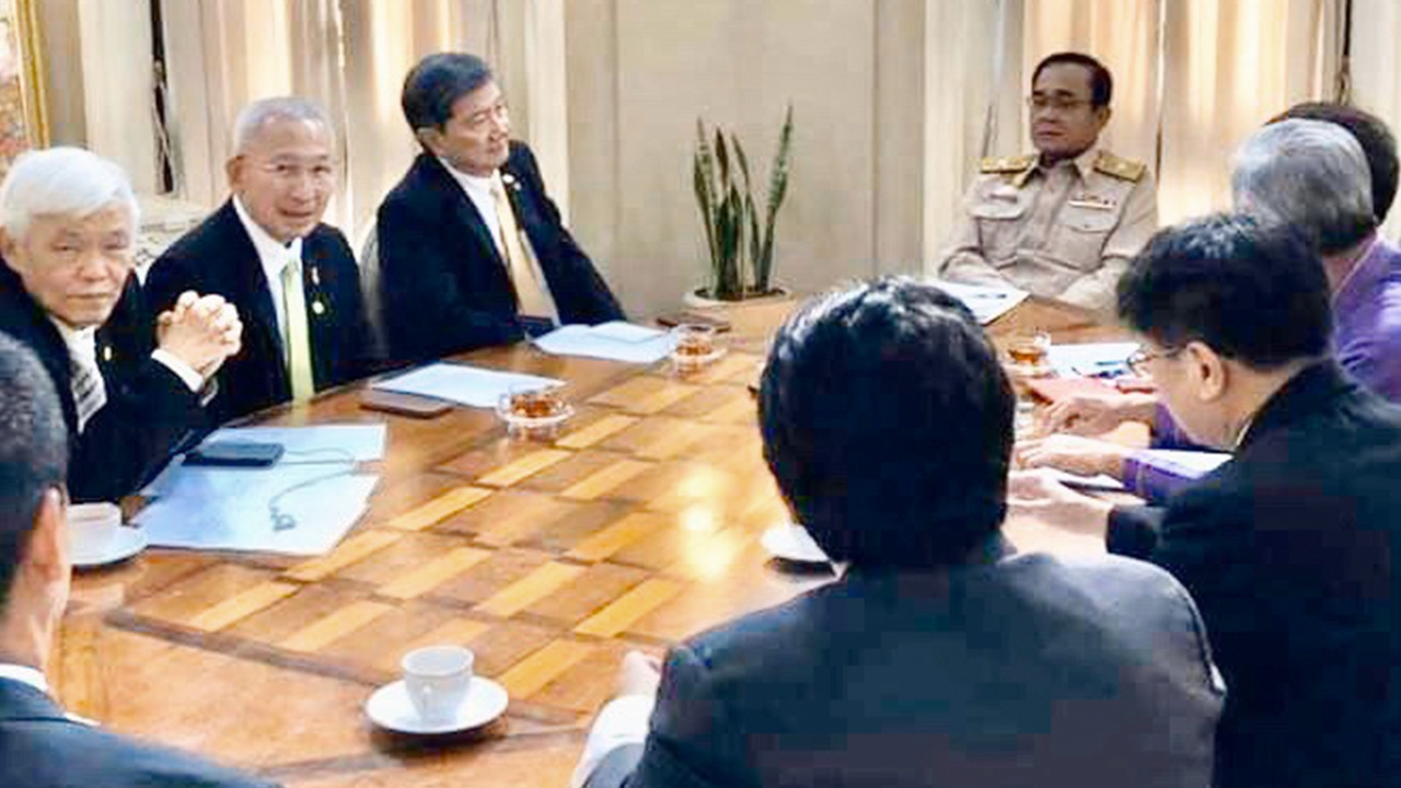 นายกฯ เรียกคณะแพทย์ชั้นนำไทย ถกด่วนมาตรการรับมือ สู้วิกฤติ "โควิด-19" 