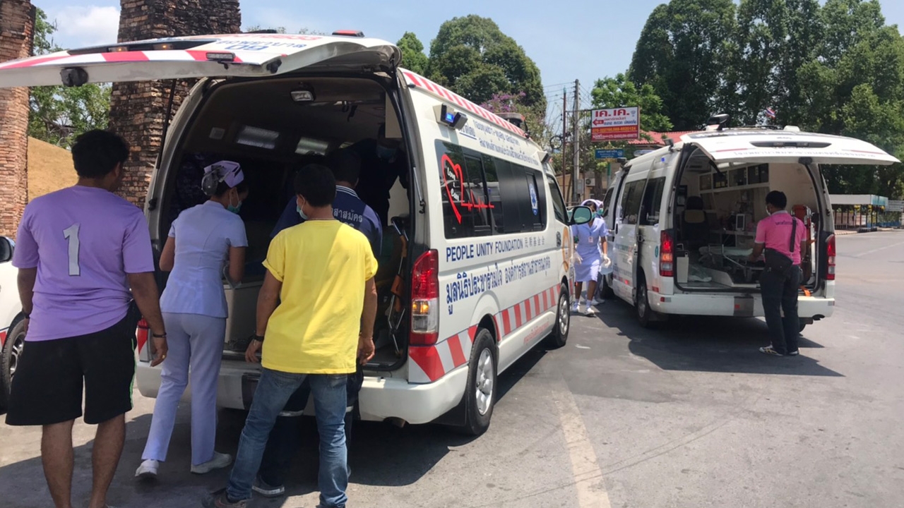 แม่อั้นไม่ไหว คลอดลูกชายบนรถ คอหวยไม่ลืมจด "เลขเด็ด" ไว้ลุ้นโชค