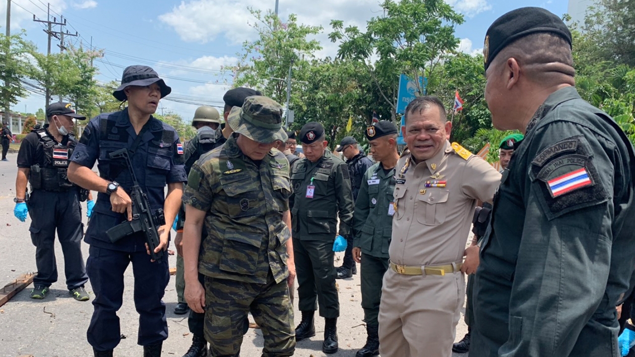 บิ๊กแป๊ะ บินด่วนลงใต้ ตรวจสอบคาร์บอมบ์ กําชับด่านตรวจ เข้มป้องกันบึม