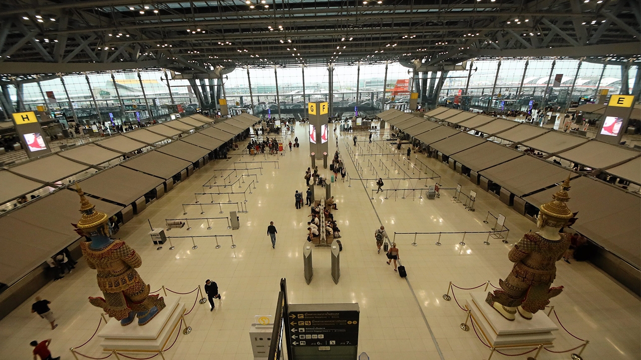 นักท่องเที่ยวลดฮวบ